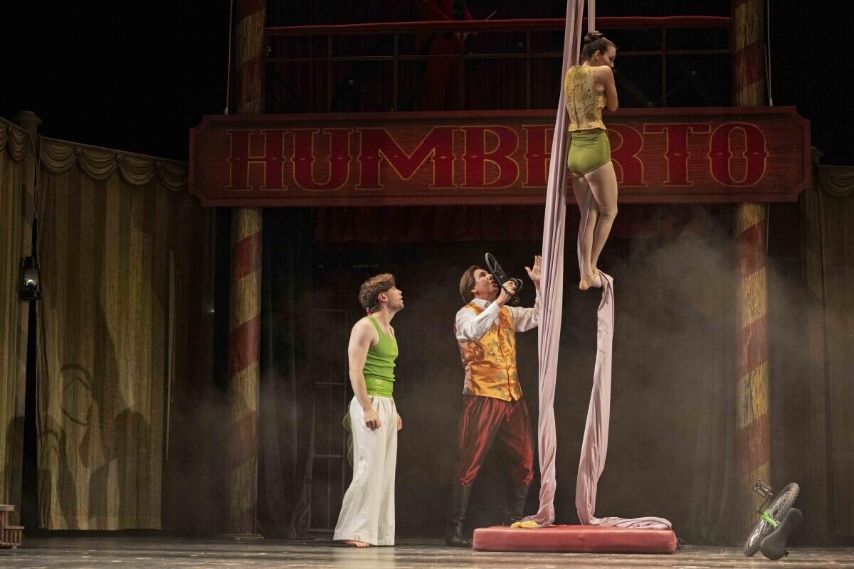 Cirkus Humberto, foto: Artur Irma